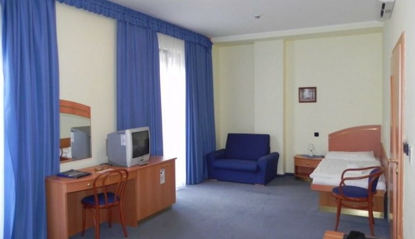 HOTEL RŮŽE Karlovy Vary - dvoulůžkový, jednolůžkový